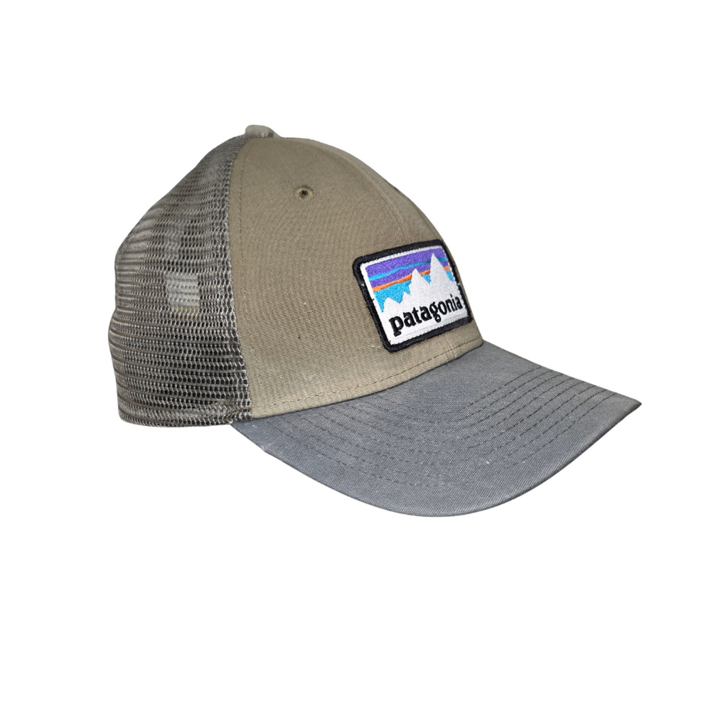 Patagonia P-6 Logo LoPro Trucker Hat Mens Gray Curved Brim Adjustable Snapback